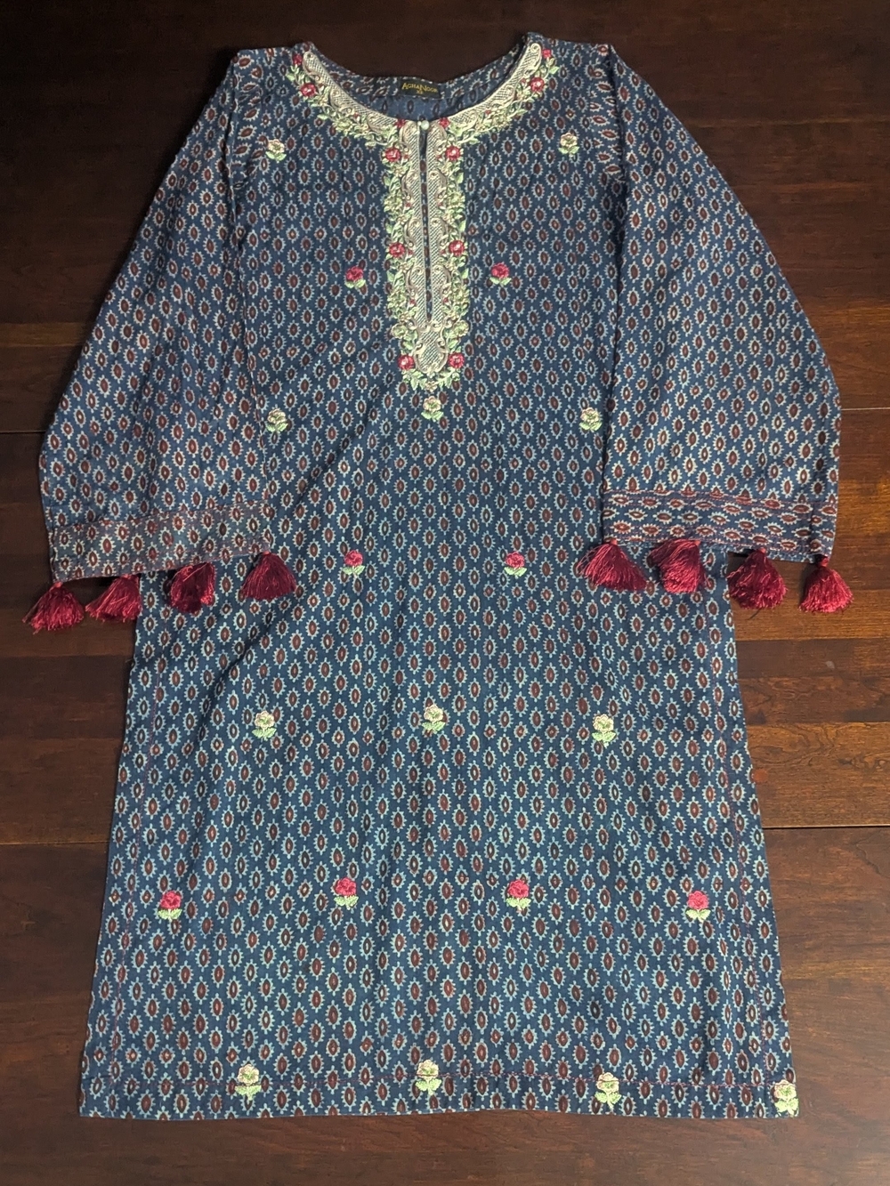 Agha Noor XS Kurti Floral Embroidered Tunic Blouse Boho Modest Feminine Pakistan